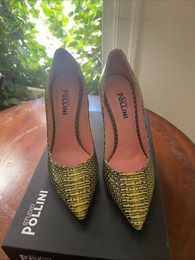 Studio Pollini Yellow Snake-Print Pointed Pumps with Pink Insole